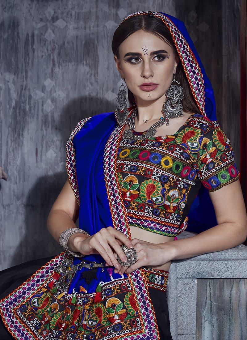 Designer Chaniya Choli For Navratri With Blue Dupatta