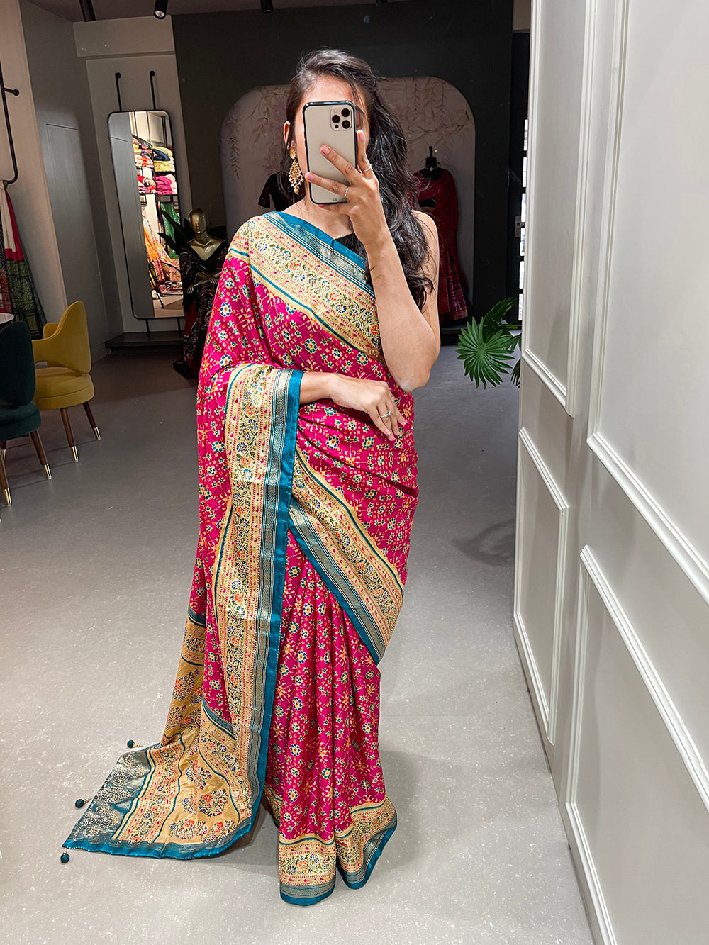 Pink Color Foil Printed And Stone Work Dola Silk Saree