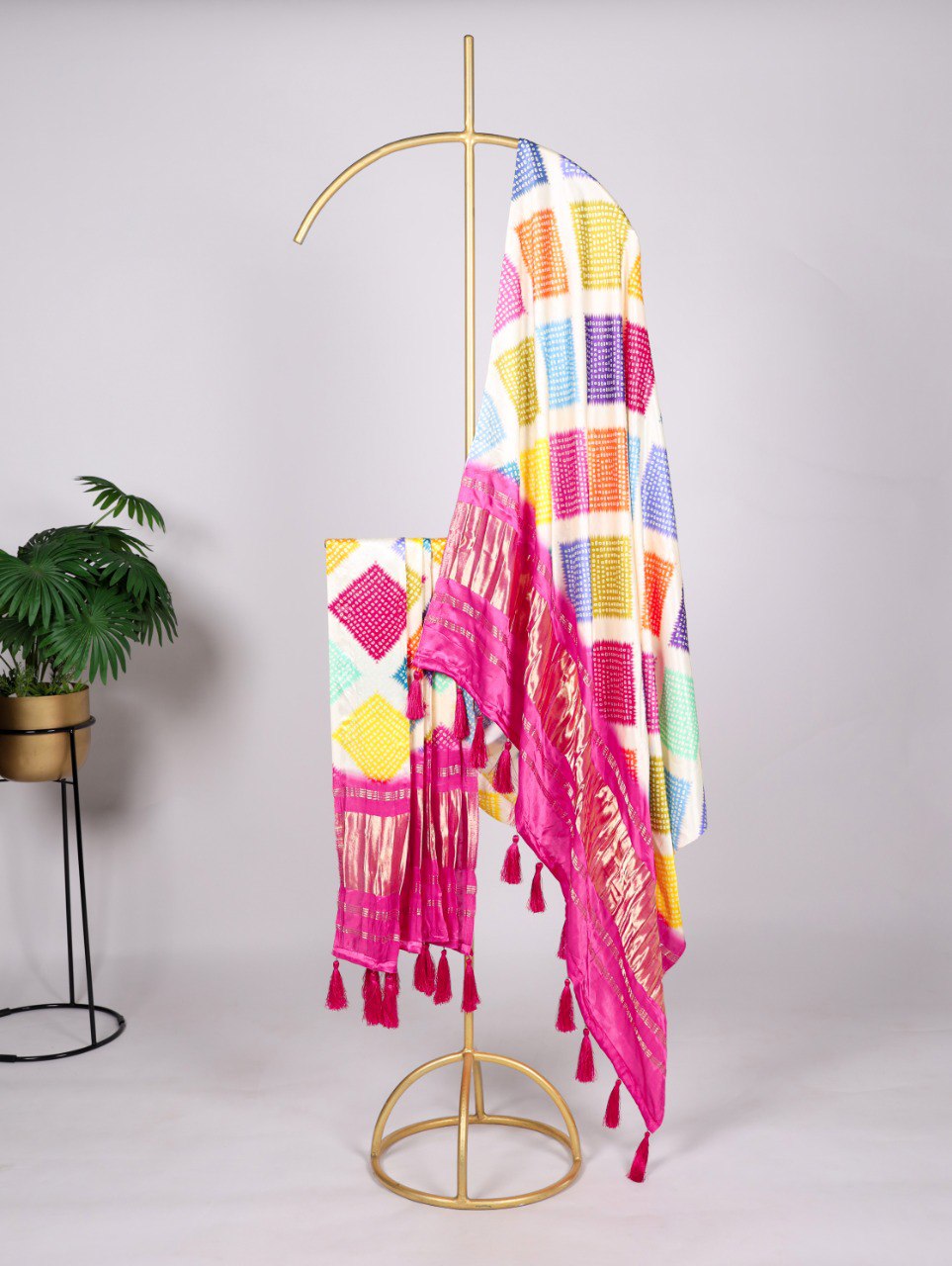Elegant Bandhej Pure Gaji Silk Dupatta – Digital Print with Tassels