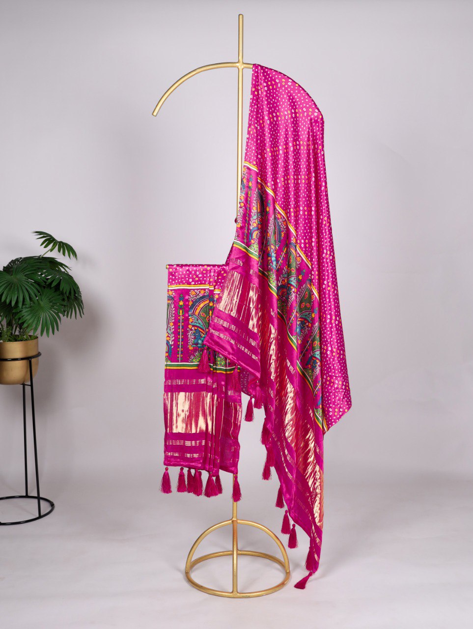 Elegant Bandhej Pure Gaji Silk Dupatta – Digital Print with Tassels