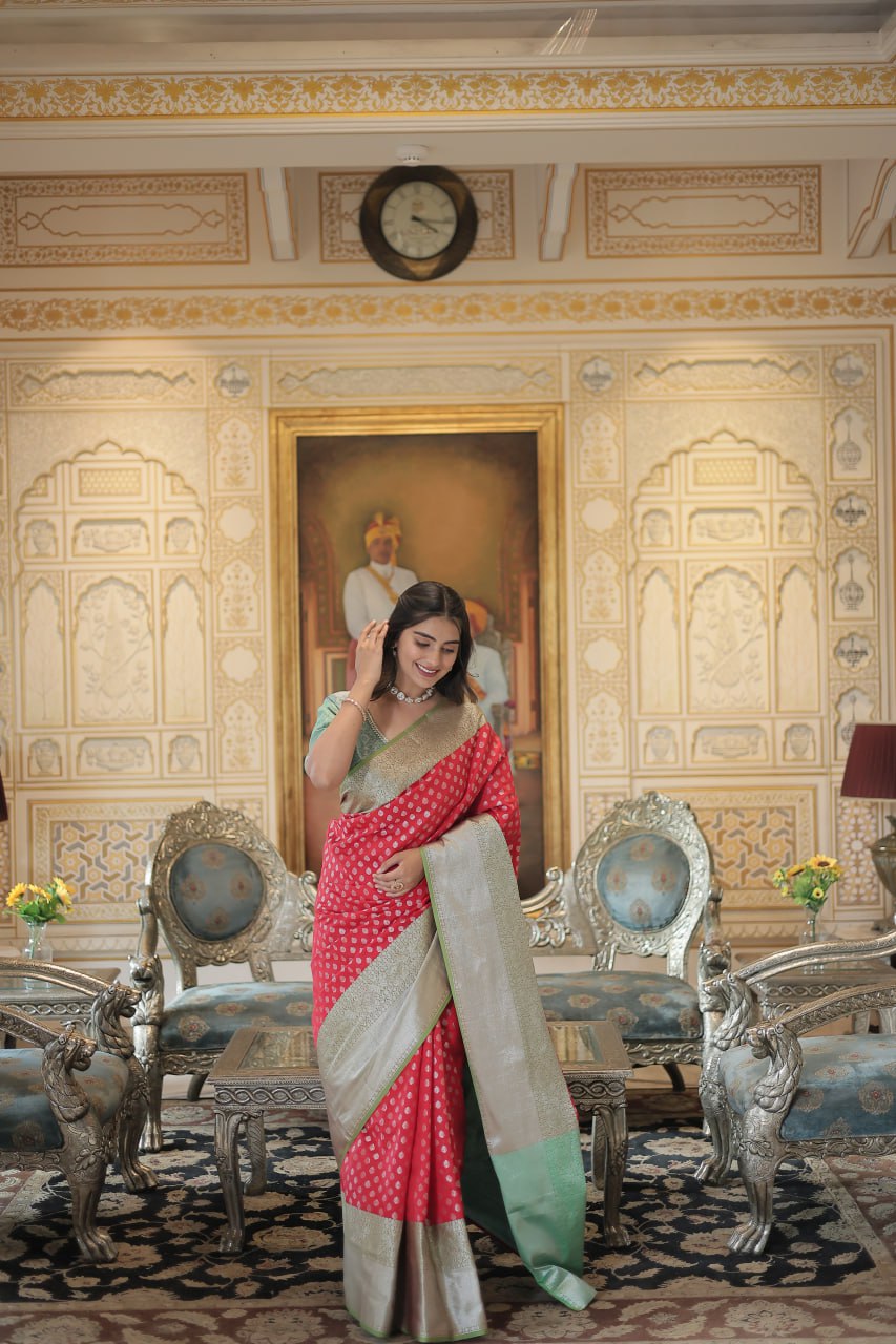 Elegant Kanjivaram Saree Silk with Zari Weaving Work with Blouse