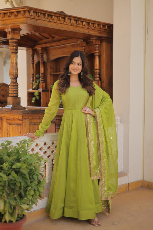 Enchanting Parrot Green Russian Silk Gown-Dupatta Set with Exquisite Sequined Embroidery and Lace Border