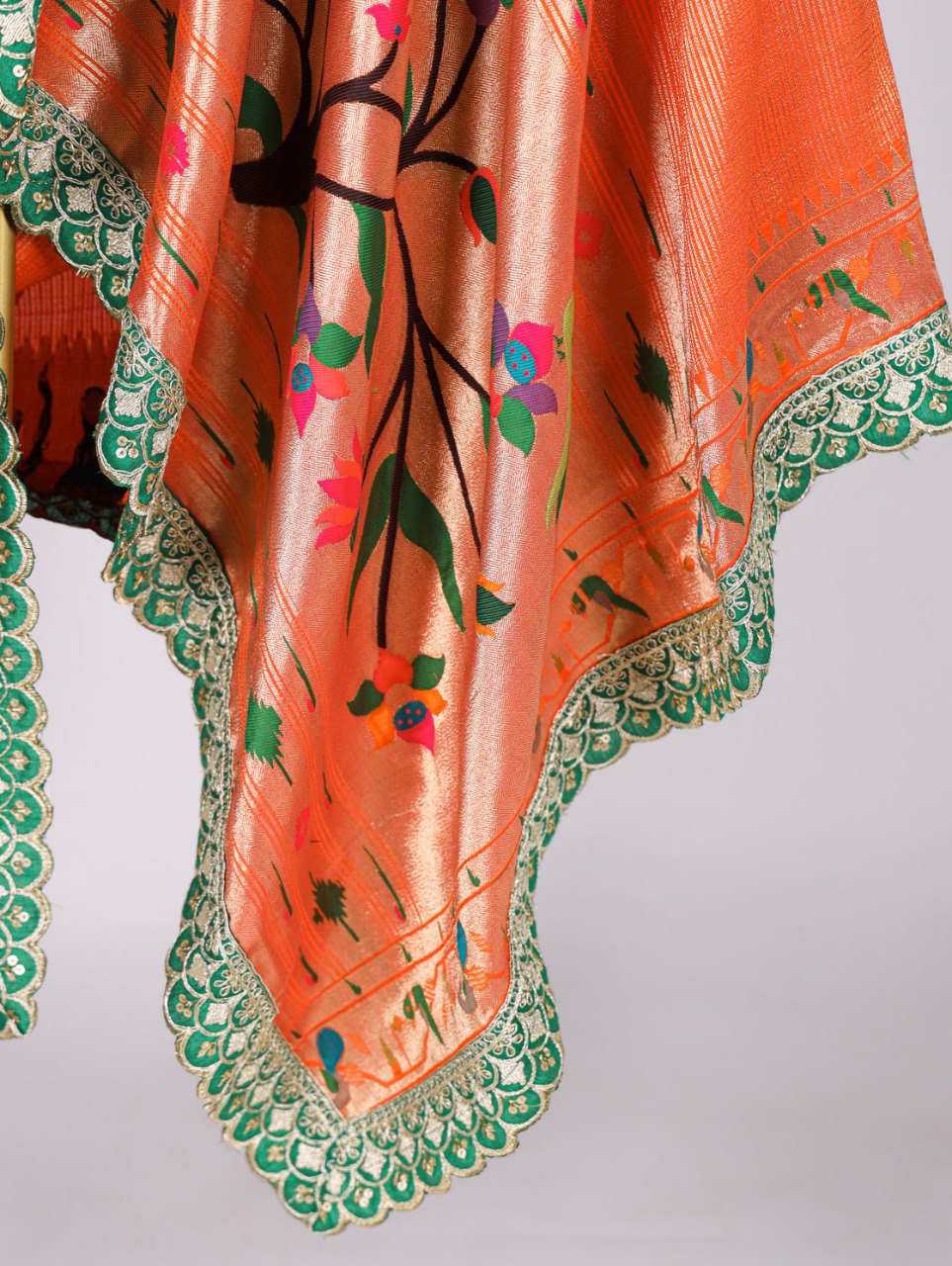 Exquisite Paithani Jacquard Silk Dupatta – A Timeless Elegance