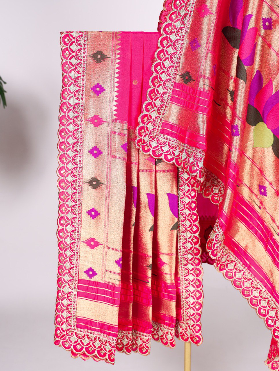 Exquisite Paithani Jacquard Silk Dupatta – A Timeless Elegance