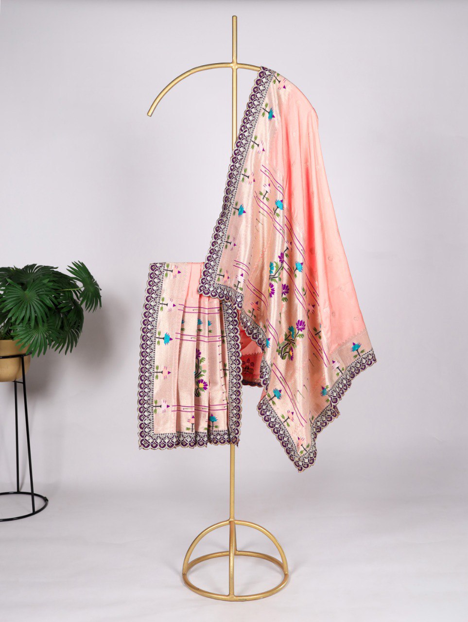 Exquisite Paithani Jacquard Silk Dupatta – A Timeless Elegance