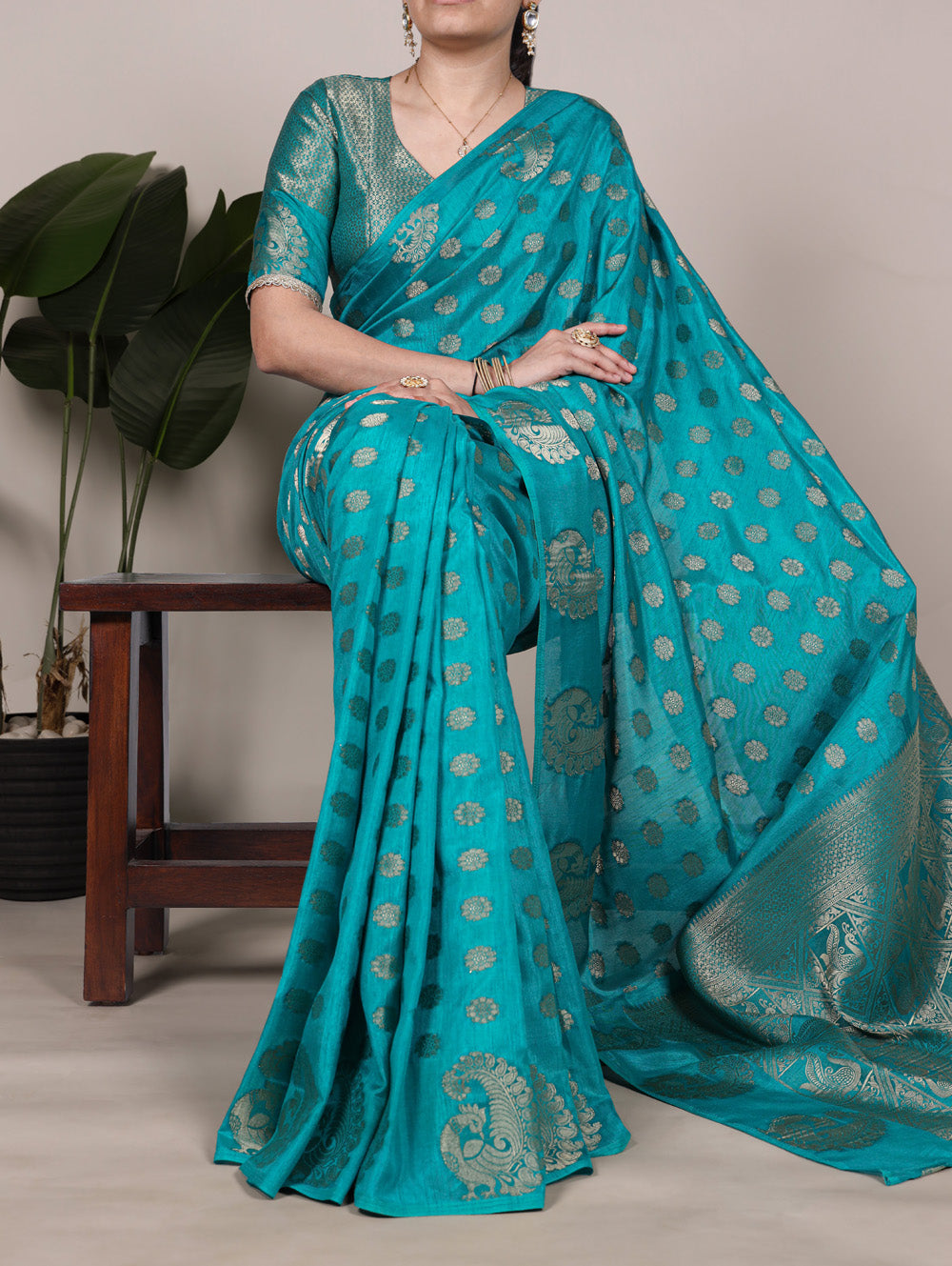 Firozi roop silk saree with zari weaving unstitched lace blouse