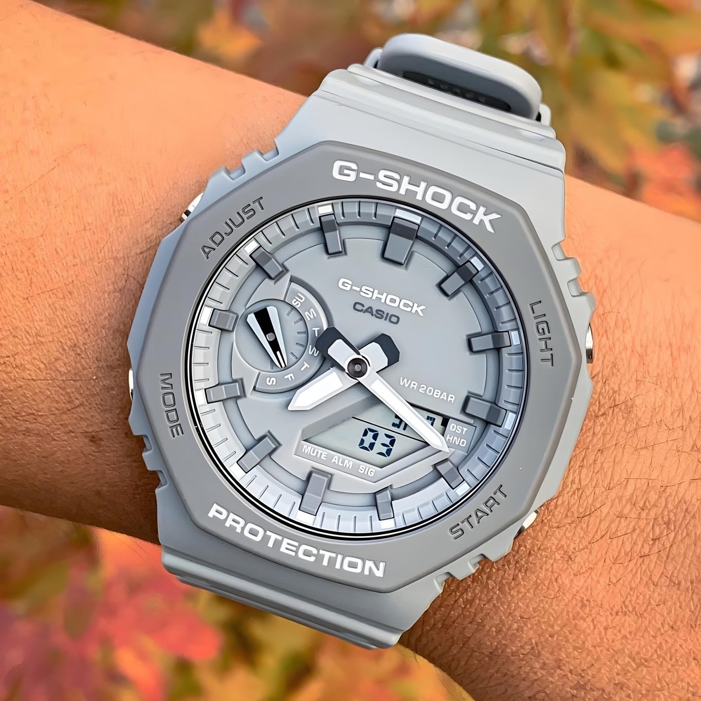 Premium Classic Watch With Slim Case Design