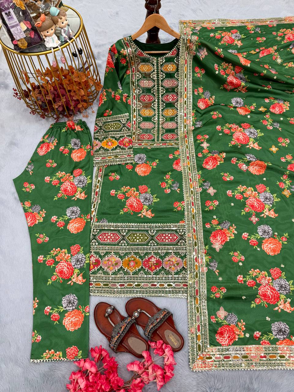 Green Elegant Heavy Chinon Silk Digital Print Suit Set