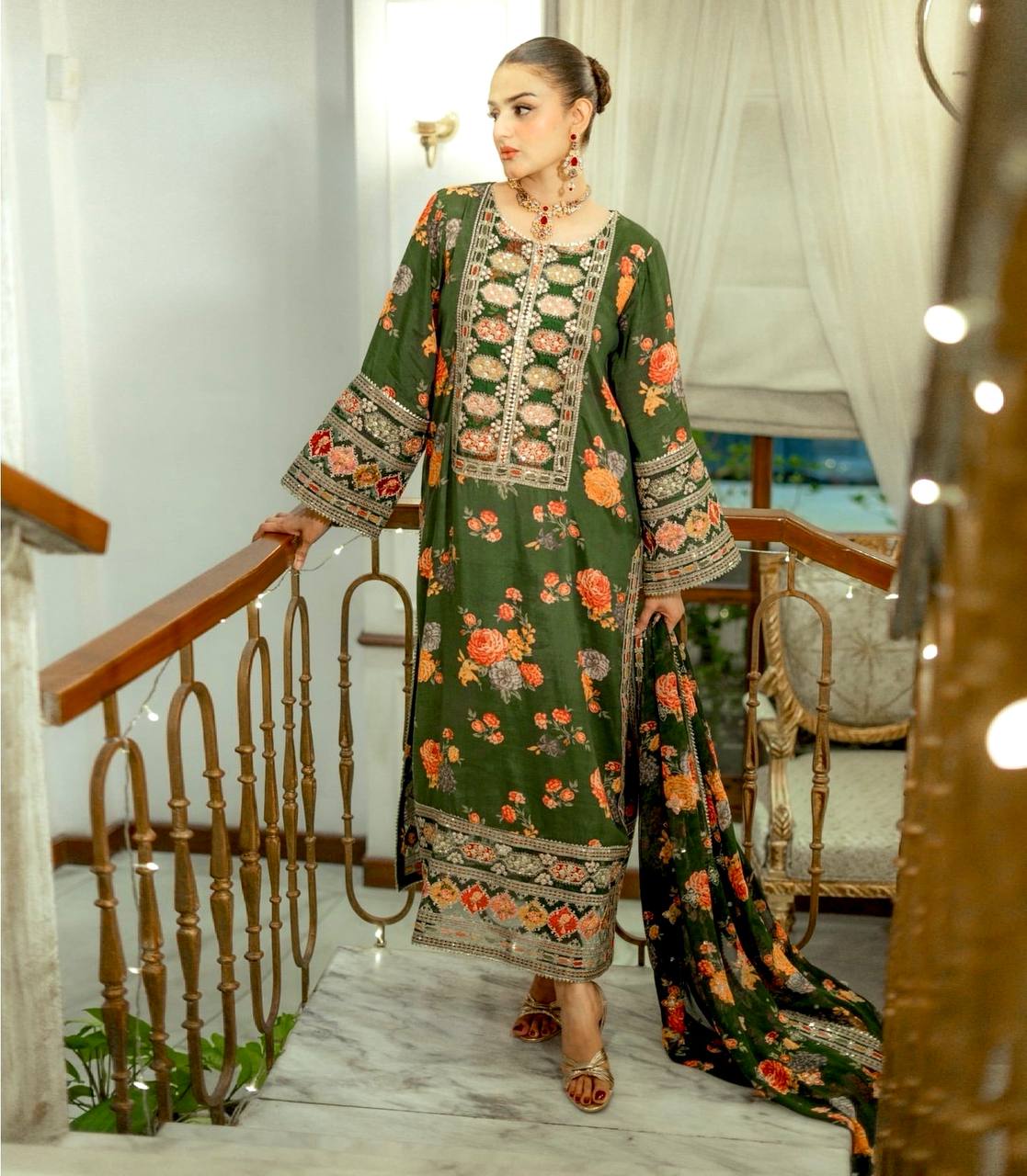 Green Elegant Heavy Chinon Silk Digital Print Suit Set