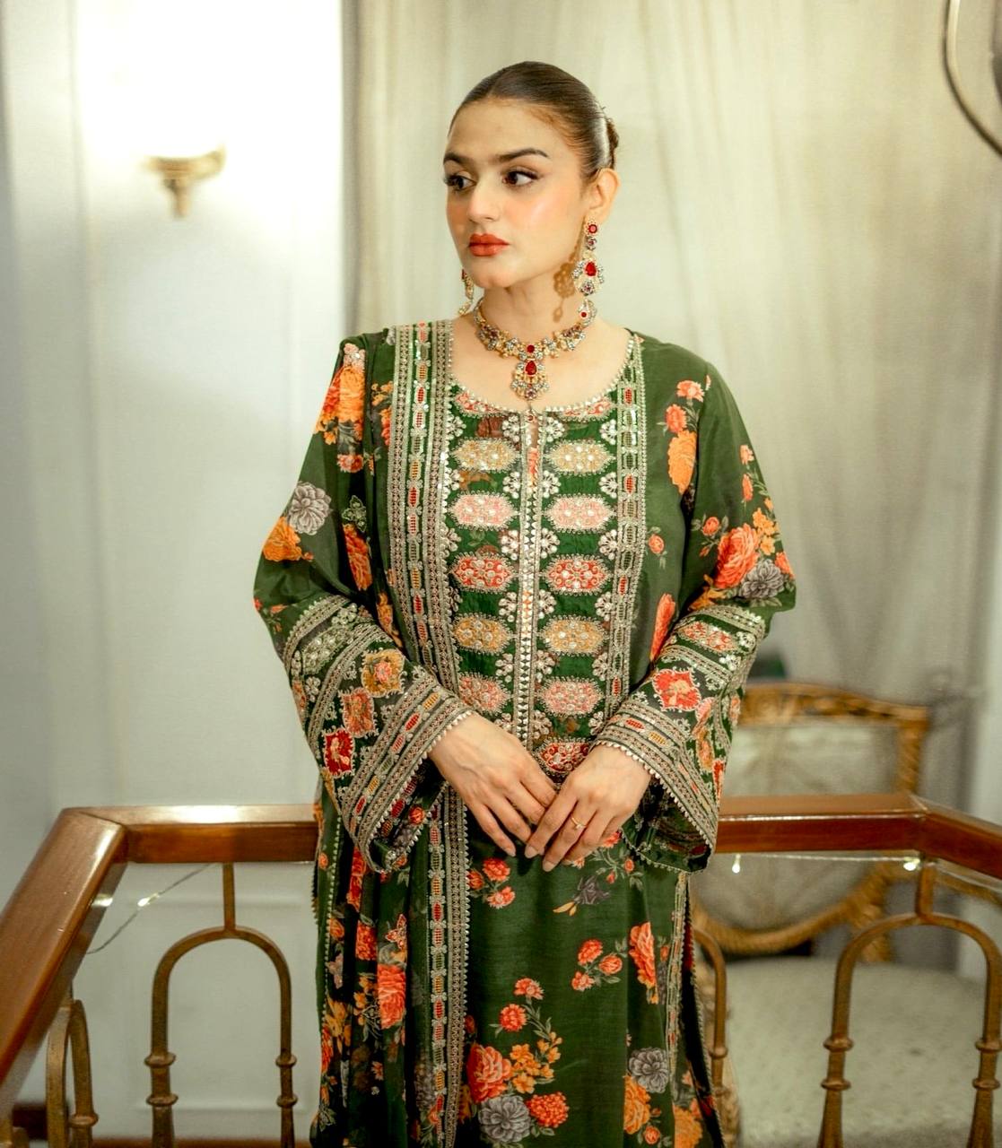 Green Elegant Heavy Chinon Silk Digital Print Suit Set