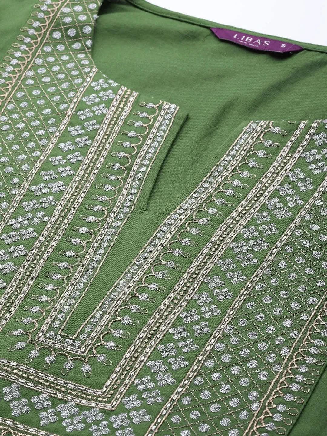 Mameraa Green Embroidered Silk Blend Straight Kurta With Palazzos & Dupatta