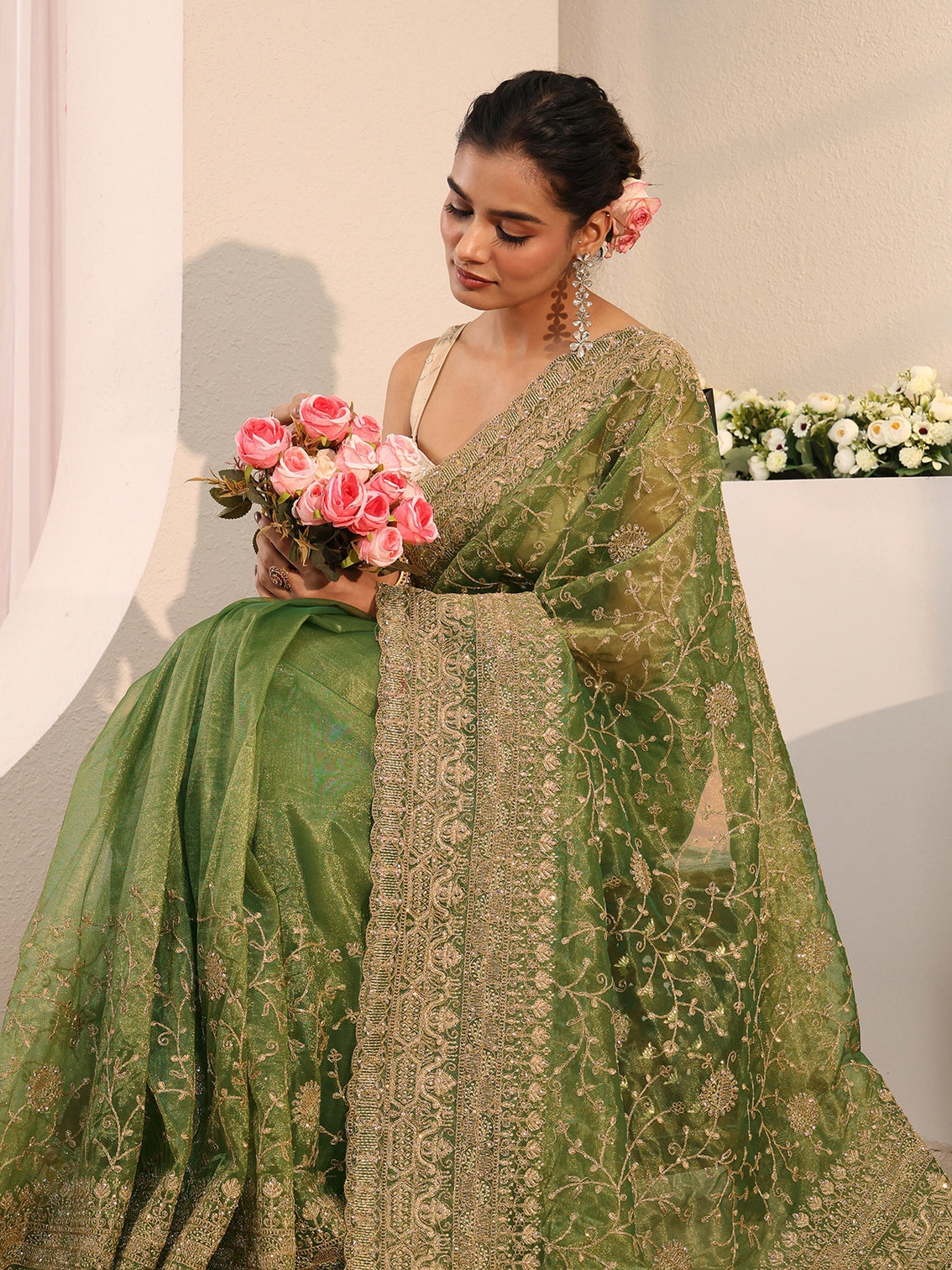 Mameraa Green Floral Embellished Net Saree With Unstitched Blouse Piece