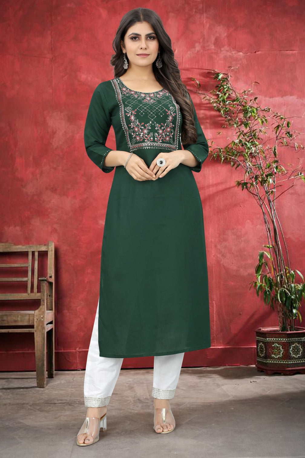 Green Rayon Kurta Set With Pant