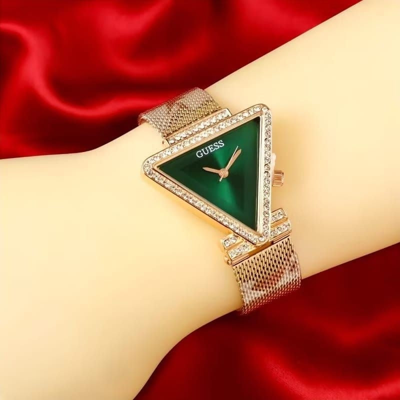 Designer Watch With Signature Dial With Slim Case Design