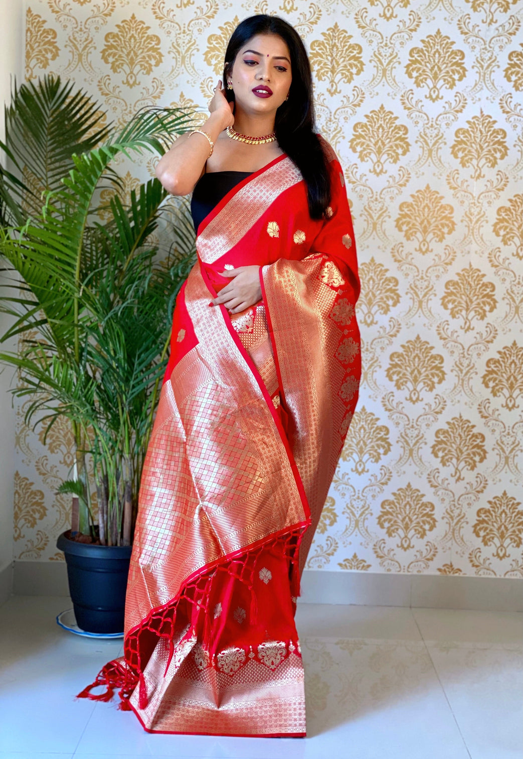 Pure banarasi silk saree with zari weaving