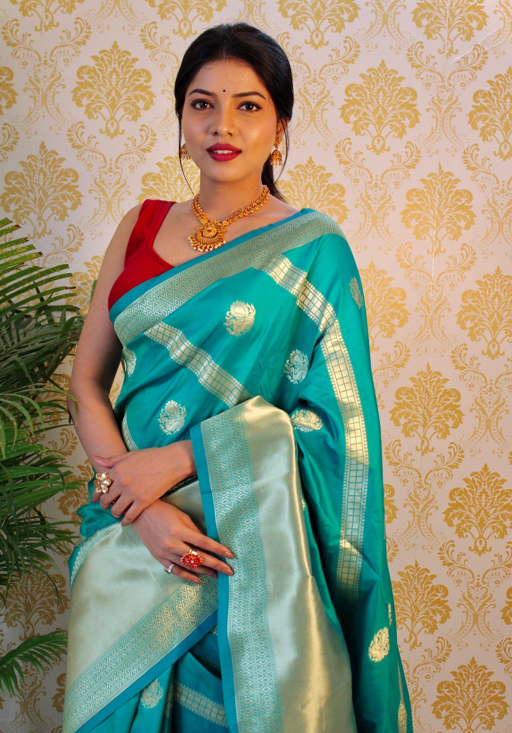 Pure banarasi silk saree with zari weaving