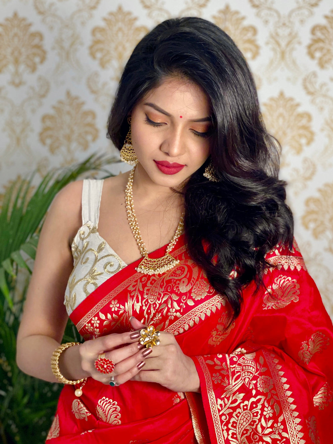 Pure banarasi silk saree with zari weaving