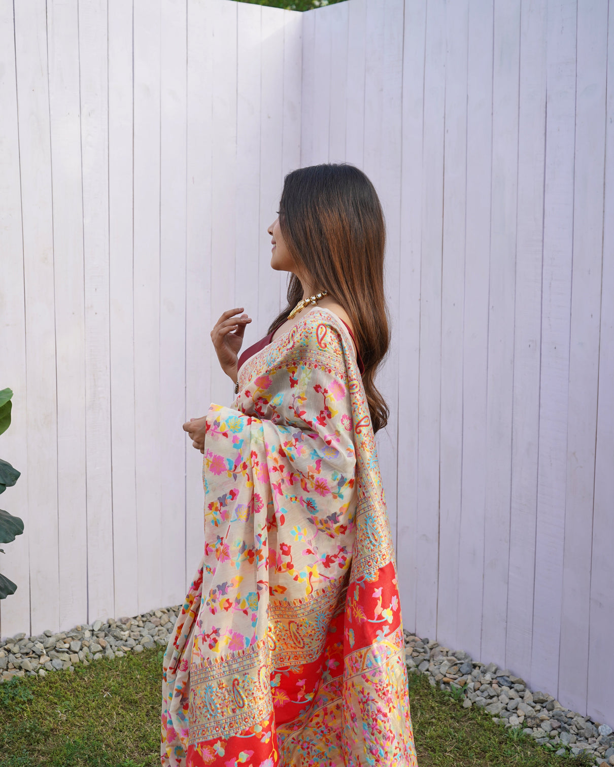 Kashmiri pashmina cotton kachhi work multi thrade saree