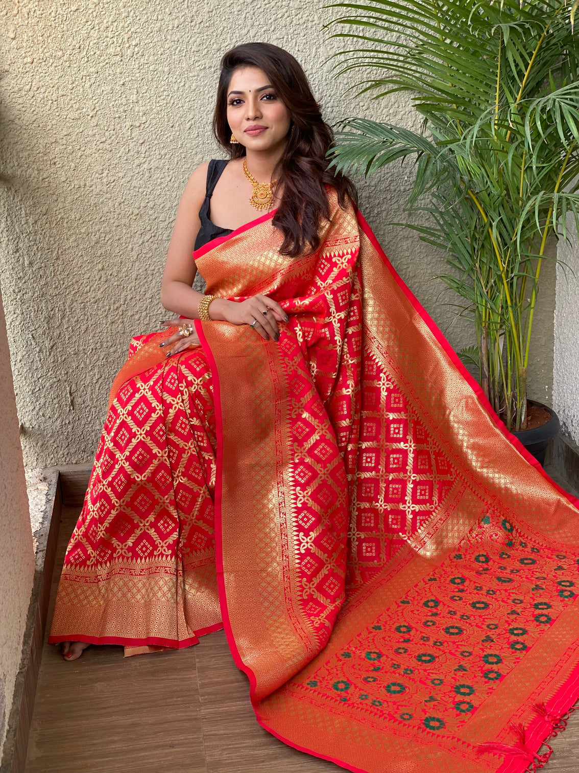 Pure banarasi silk saree with zari weaving
