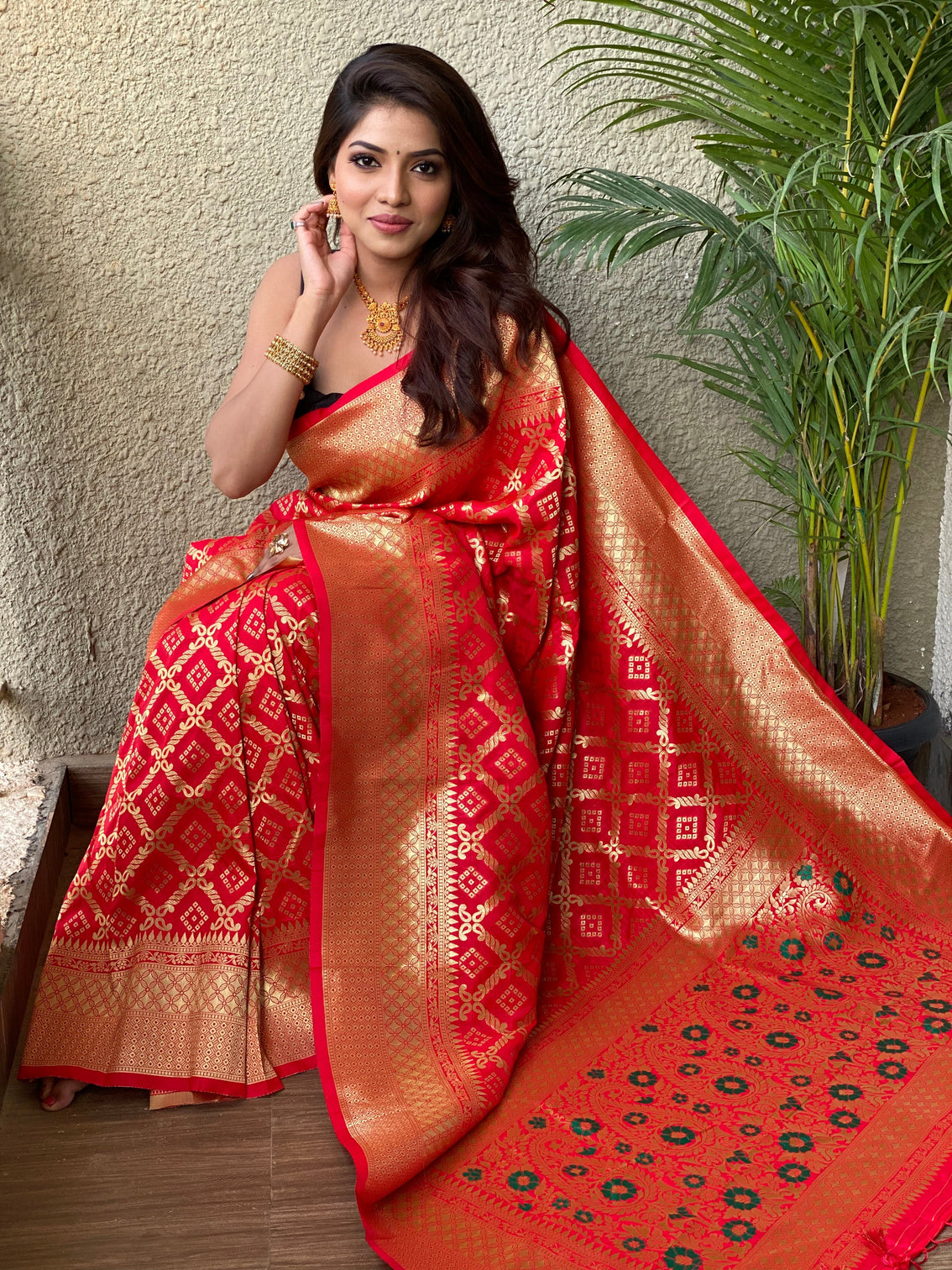 Pure banarasi silk saree with zari weaving