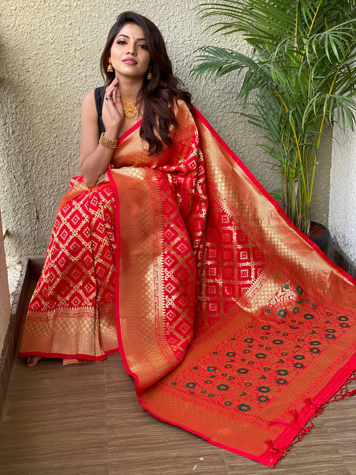Pure banarasi silk saree with zari weaving