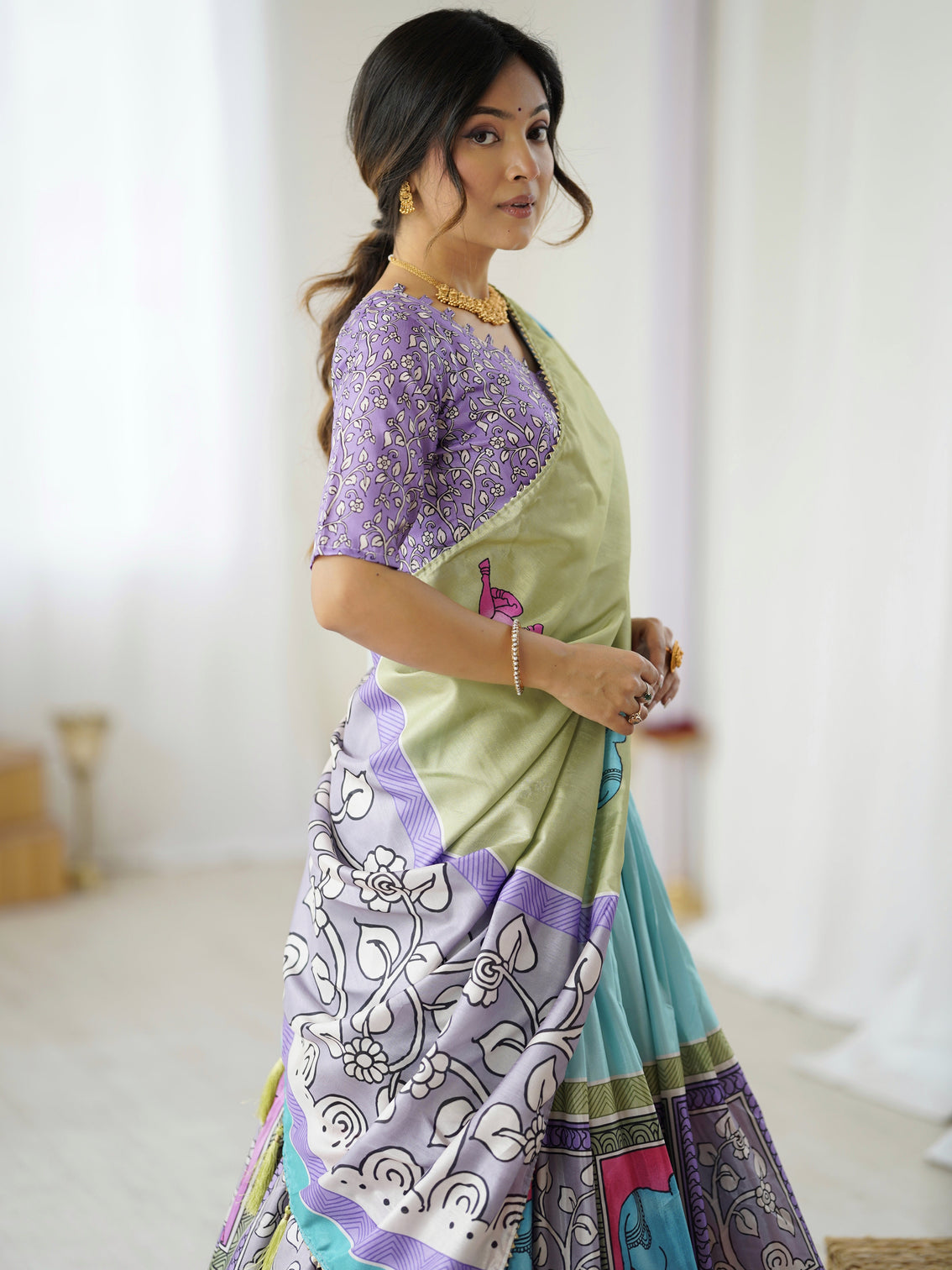 Trendy kalamkari lehenga with contrast blouse lightweight stylish