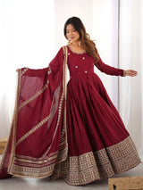 Saanjh Gown And Dupatta Set