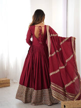 Saanjh Gown And Dupatta Set