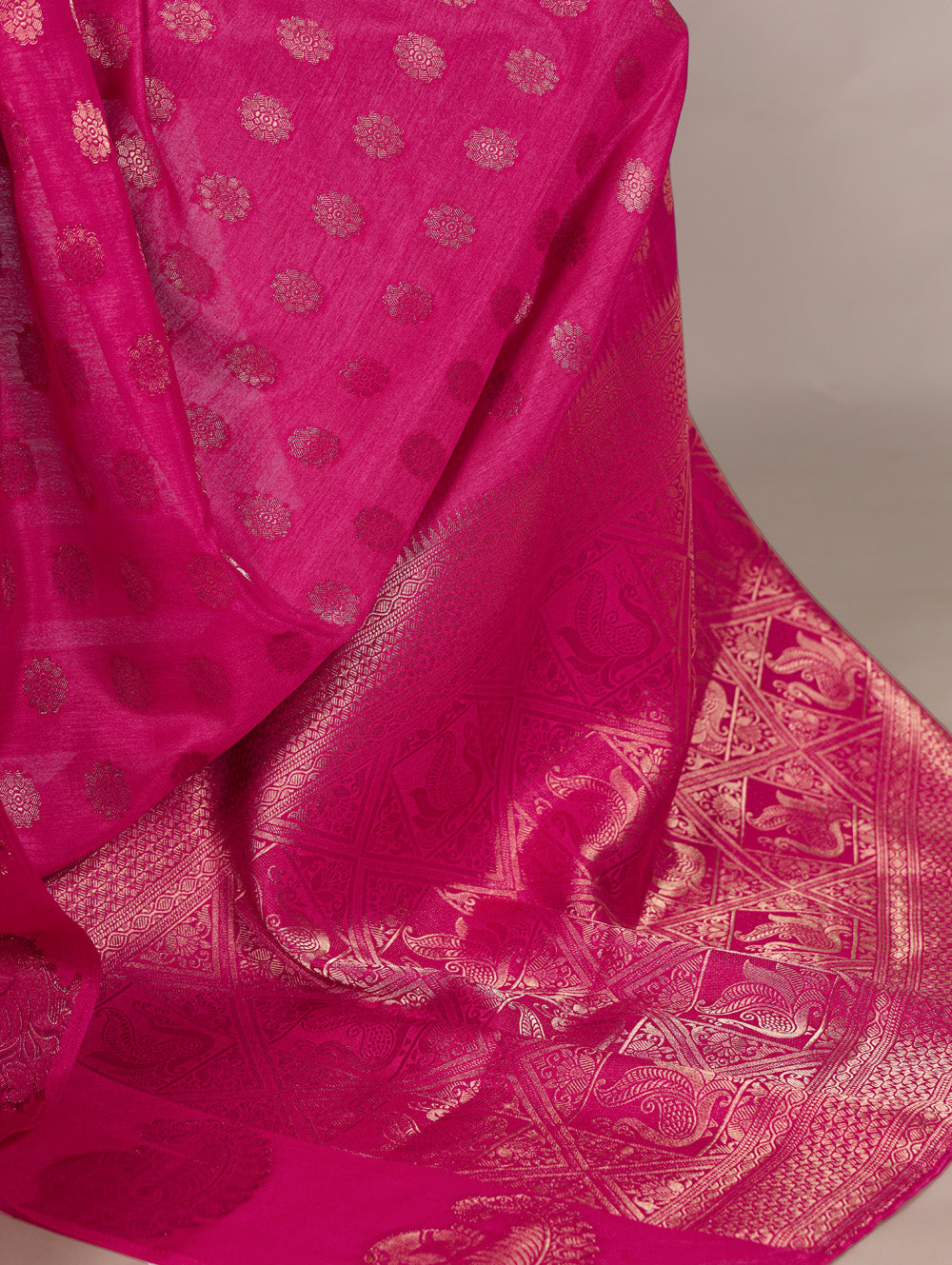 Pink roop silk saree with zari weaving unstitched lace blouse