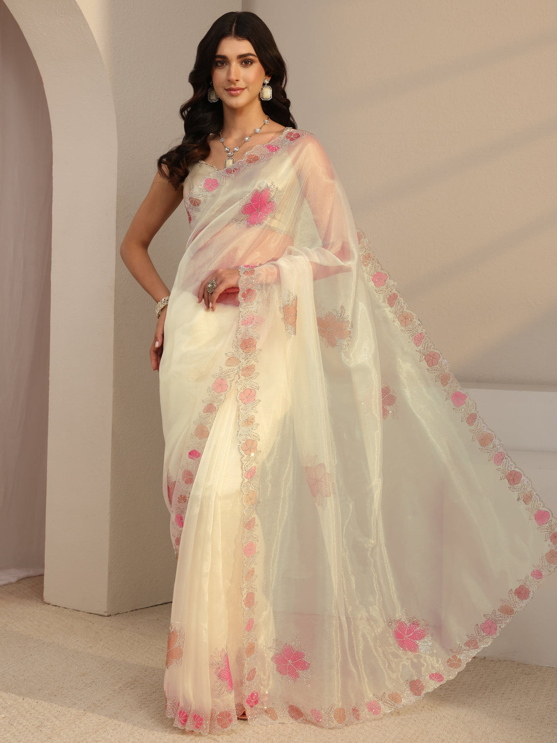 Mameraa Ivory Floral Embellished Organza Sareewith Unstitched Blouse Piece