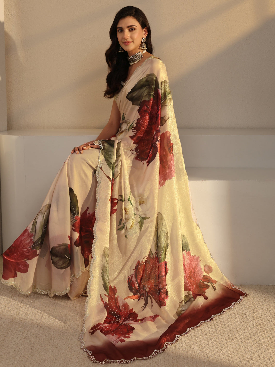 Mameraa Ivory Floral Printed Tissue Saree With Unstitched Blouse Piece