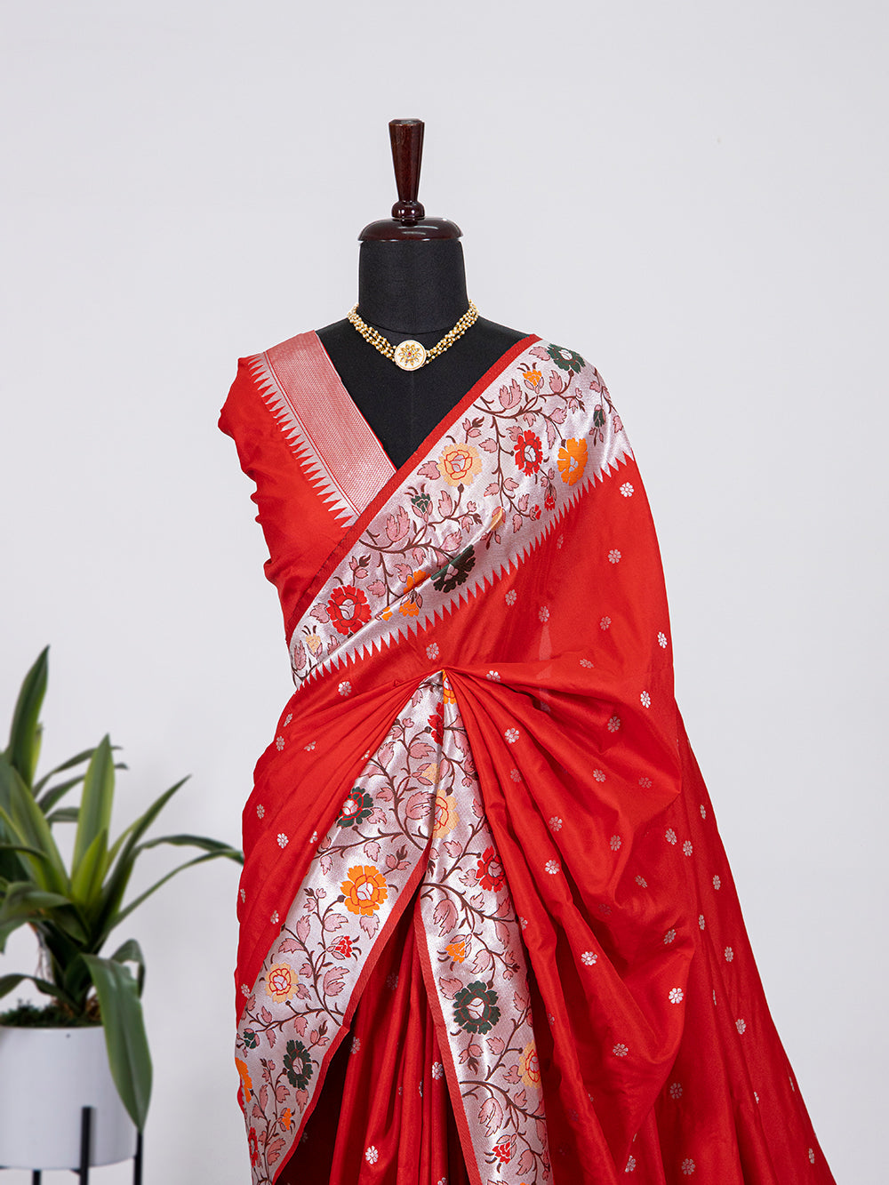 Red Color Weaving Zari work Jacquard Silk Paithani Saree