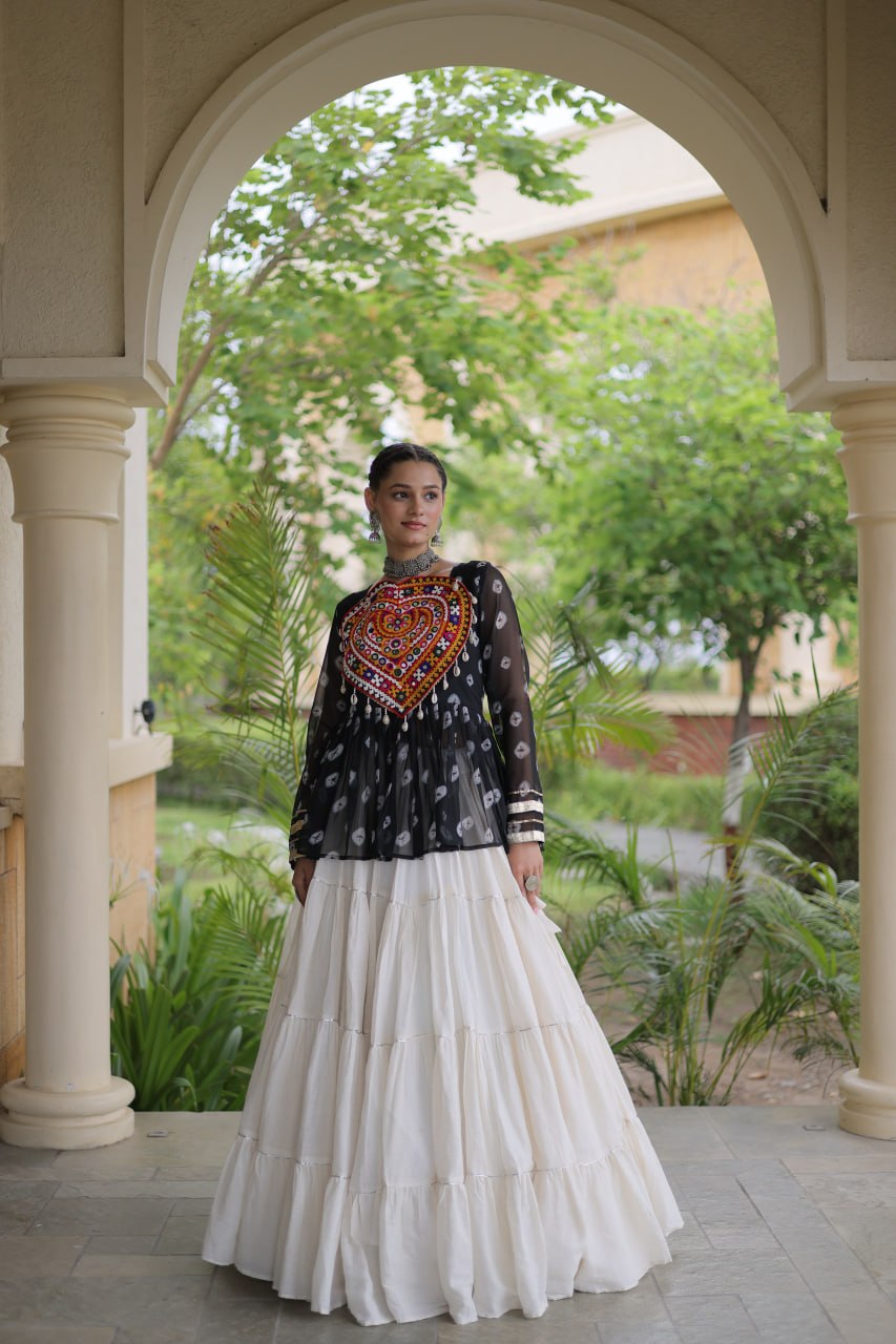Kora Cotton Bandhni Kutchi Gamthi Lehenga Set