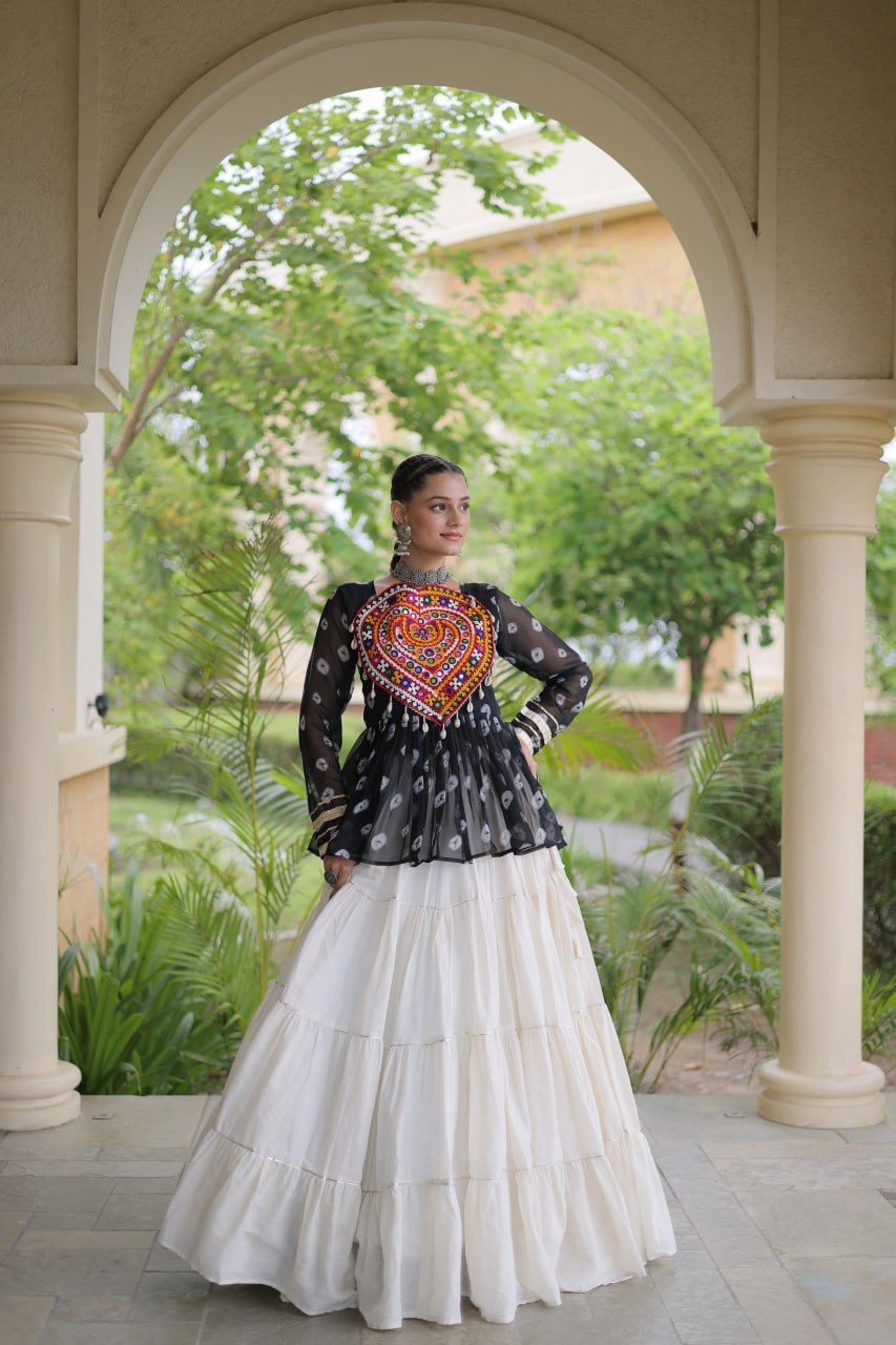 Kora Cotton Bandhni Kutchi Gamthi Lehenga Set
