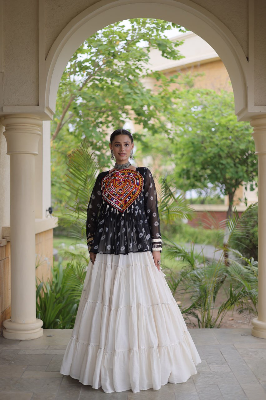 Kora Cotton Bandhni Kutchi Gamthi Lehenga Set