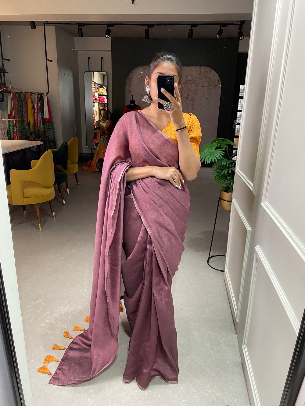 Lavender Color Plain Melanin Silk Saree