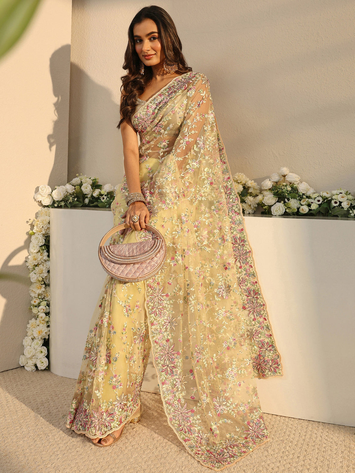 Mameraa Art Green Floral Embroidered Net Saree With Unstitched Blouse Piece