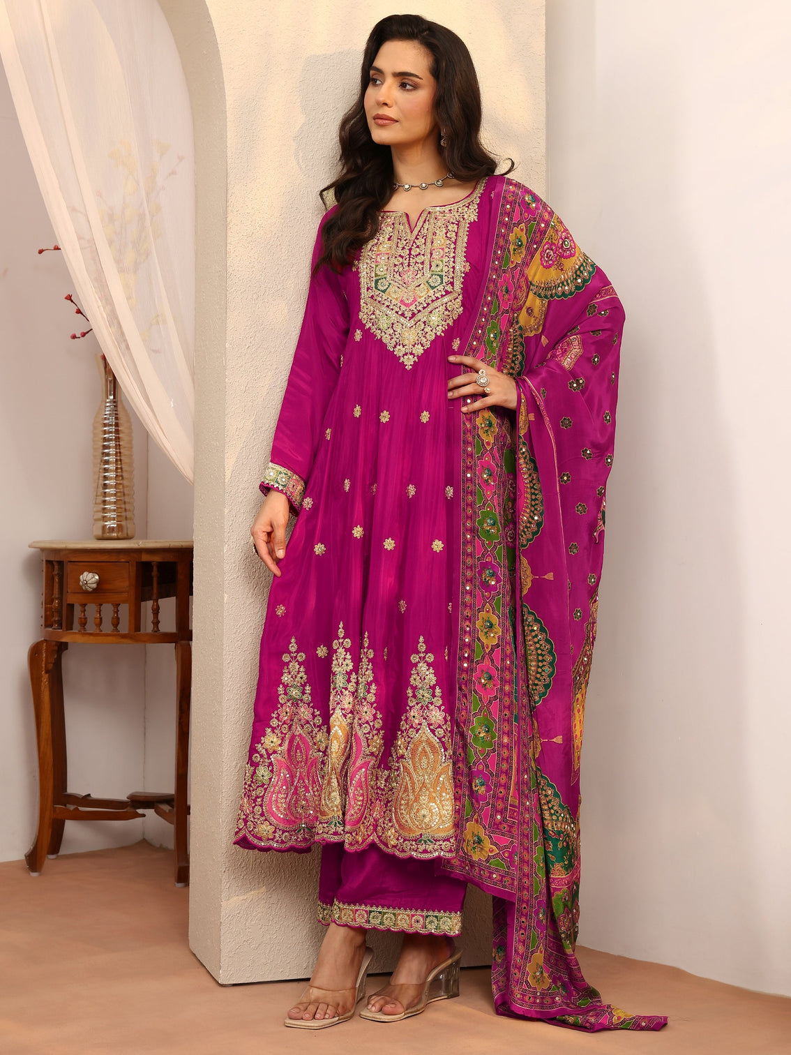 Mameraa Art Pink Embroidered Crepe Anarkali Suit Set With Dupatta