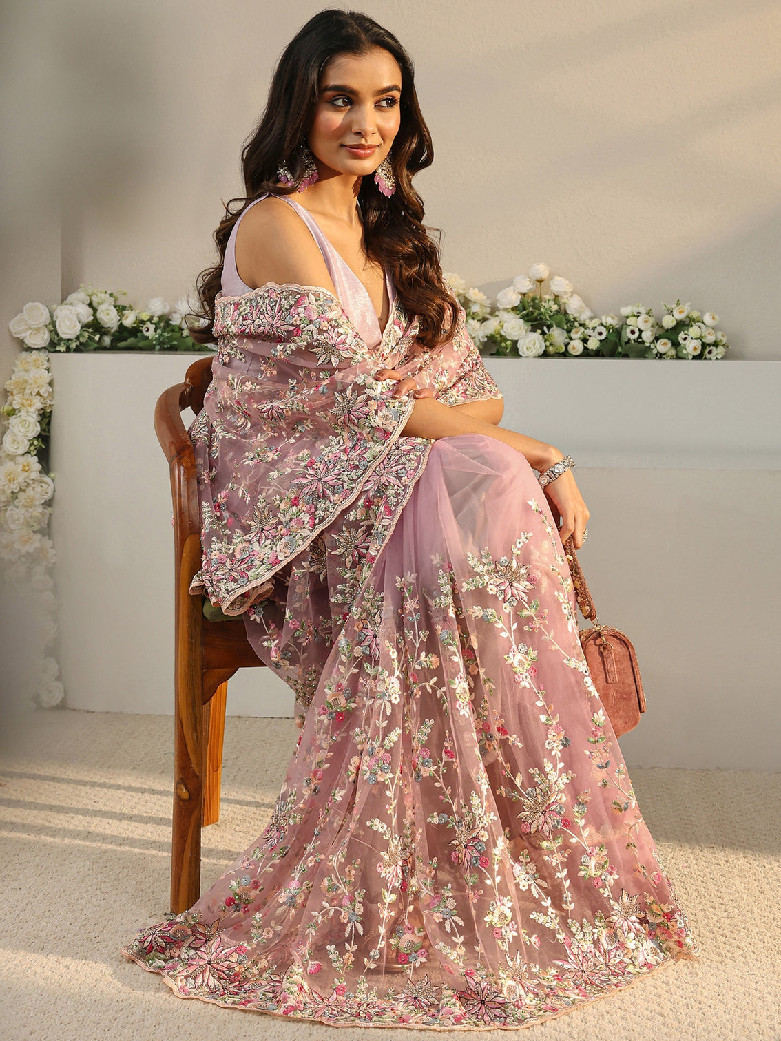 Mameraa Art Pink Floral Embroidered Net Saree With Unstitched Blouse Piece