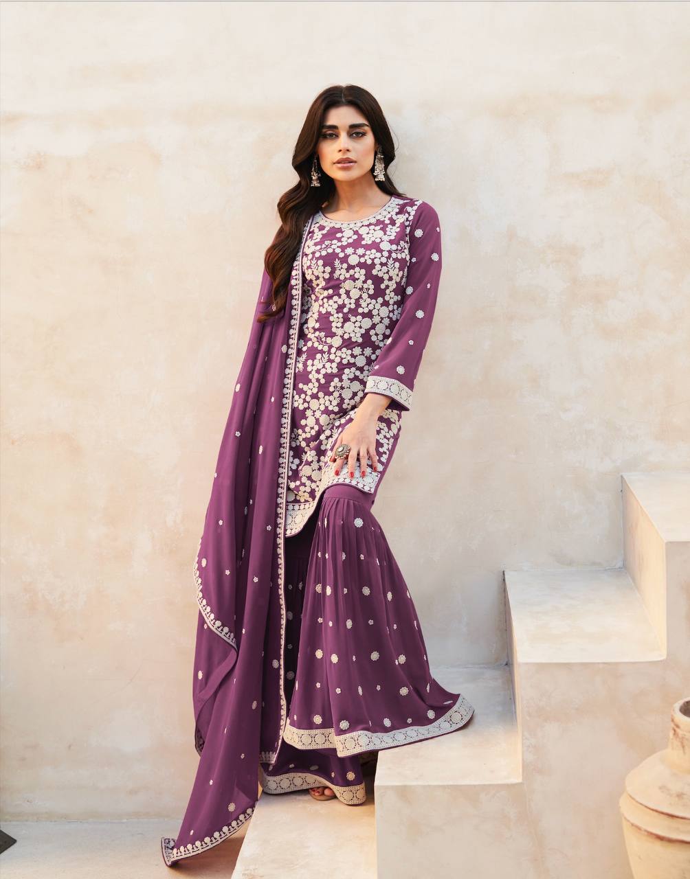 Light Purple Exquisite Faux Georgette Embroidered Salwar Suit