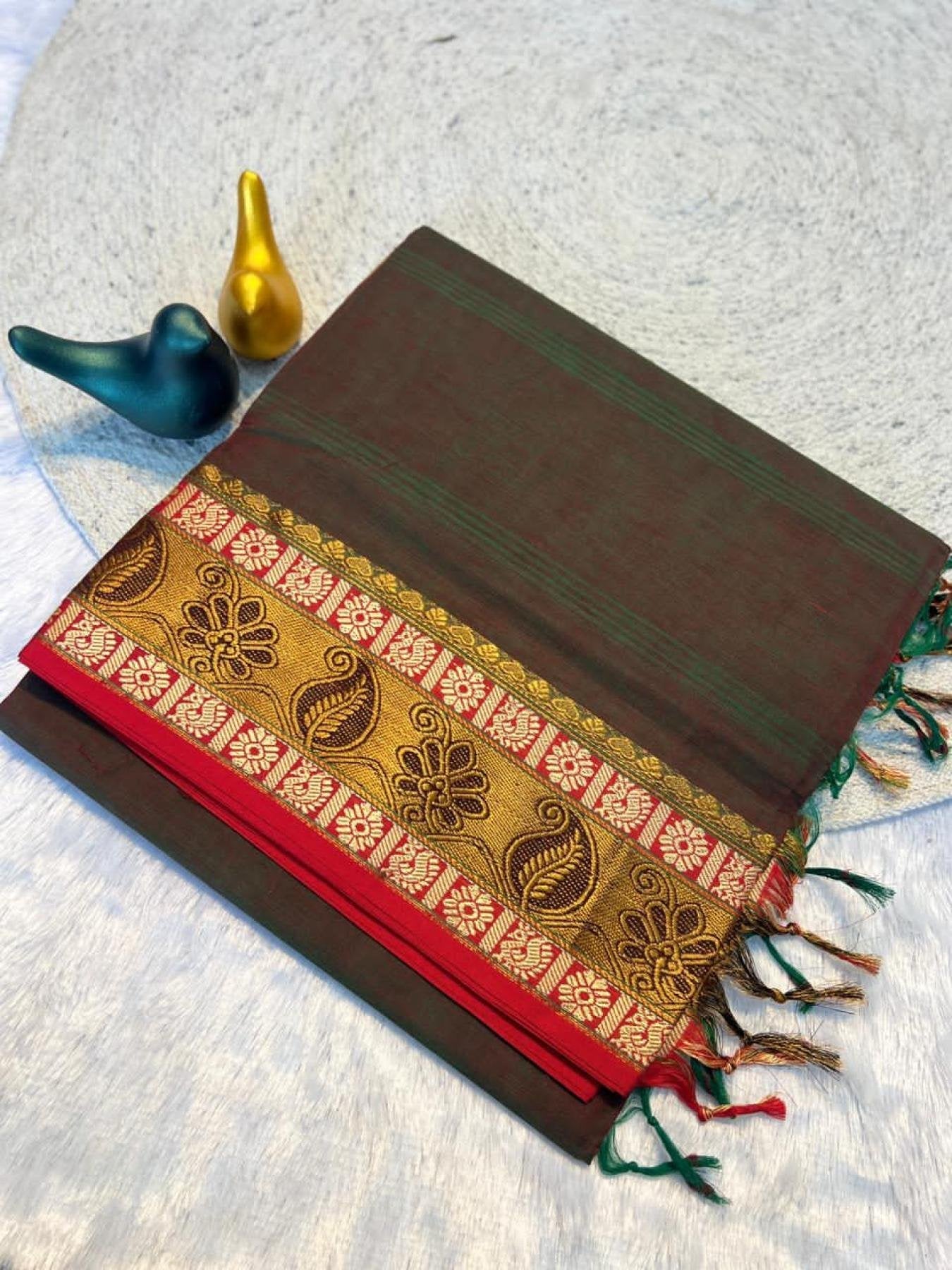 Lightweight 100% Pure Cotton Silk Soft Saree For Traditional Wear