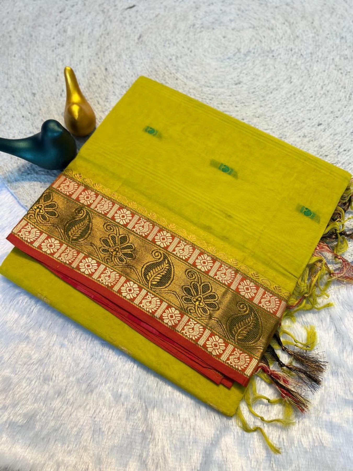 Lightweight 100% Pure Cotton Silk Soft Saree For Traditional Wear