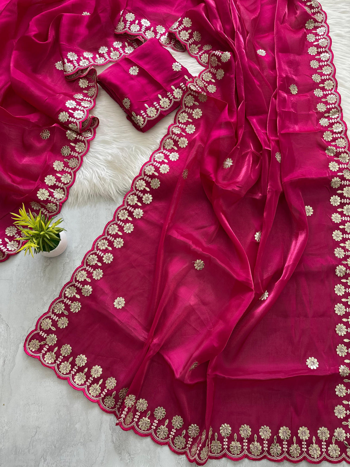 Magenta Saree with Beautiful Jaipuri Gota Work – Complete with Matching Running Blouse
