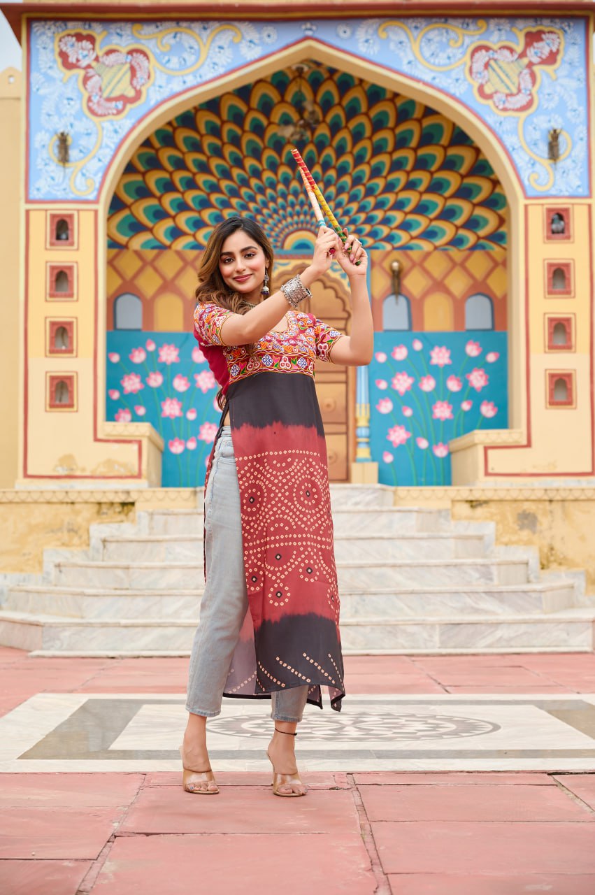 Maroon Printed Rayon Kurti with Kutchi Gamthi Work – Round Neck, Half Sleeves, Cotton Lined