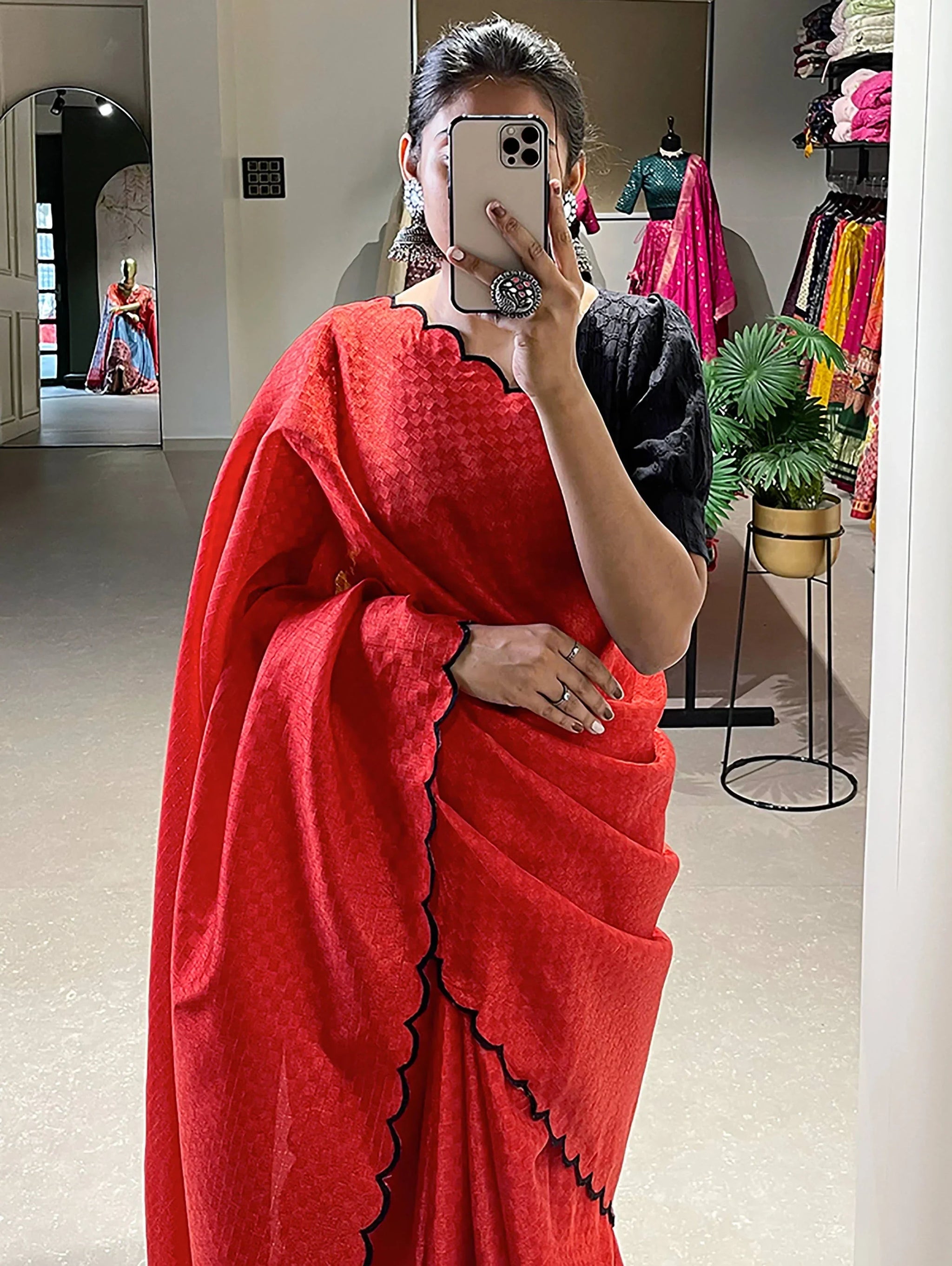 Marvelous Red Arca Work Gadhawal Chex Classic Saree With Blouse