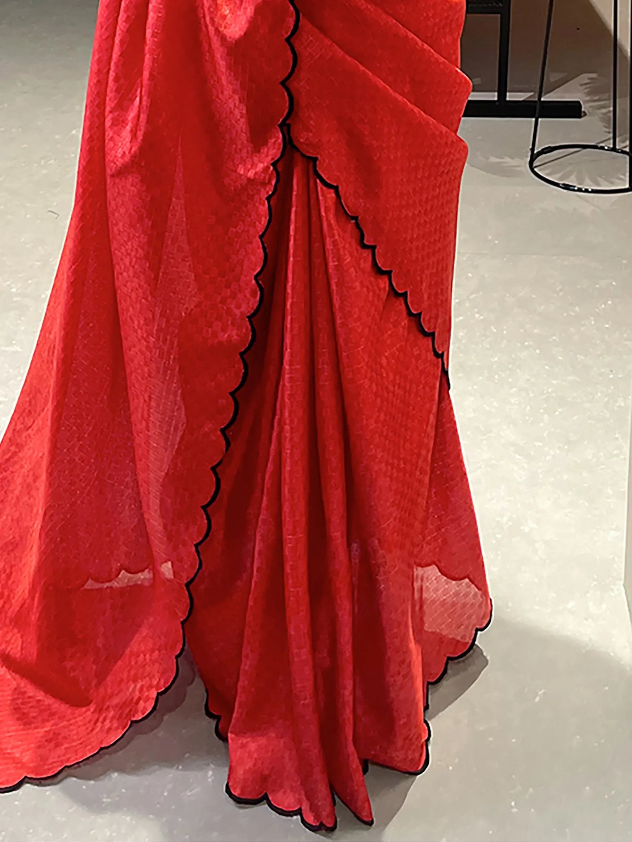 Marvelous Red Arca Work Gadhawal Chex Classic Saree With Blouse