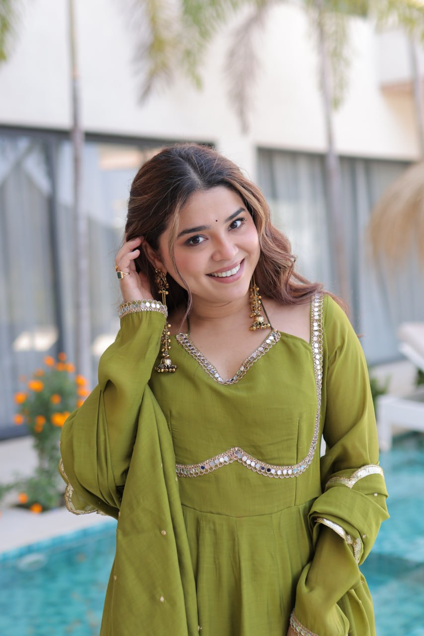 Mehendi Chanderi Mirror Lace Kurti Pant Set
