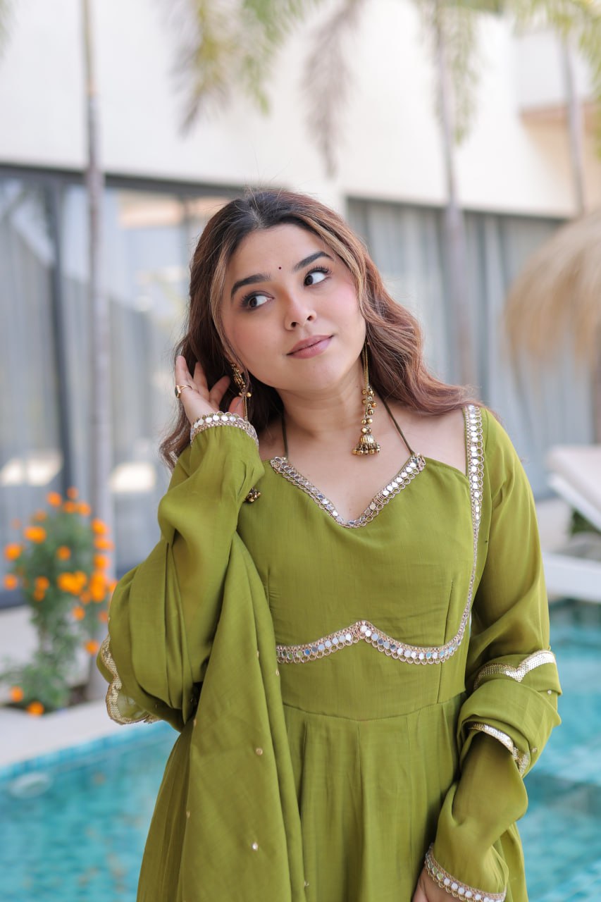 Mehendi Chanderi Mirror Lace Kurti Pant Set