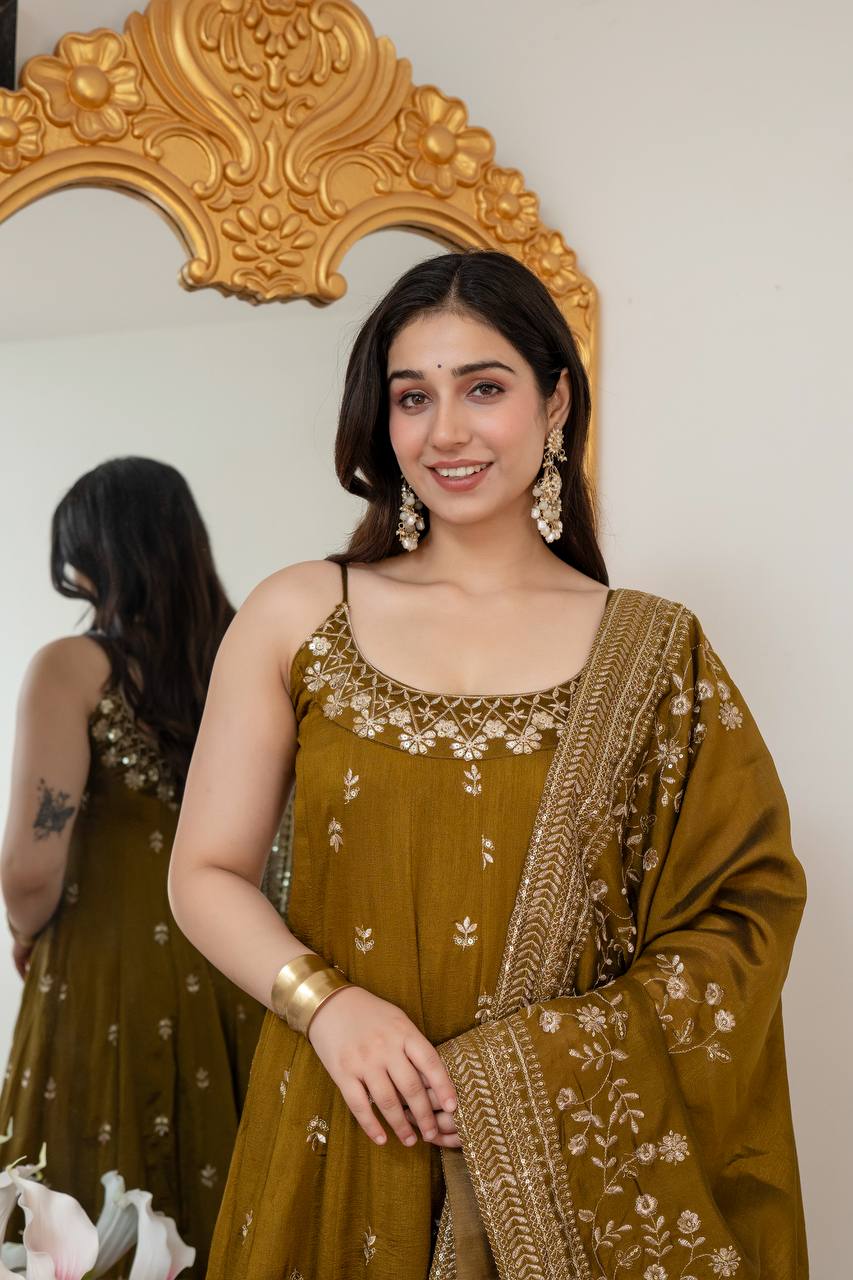 Mehendi Glamorous Silk Gown Set