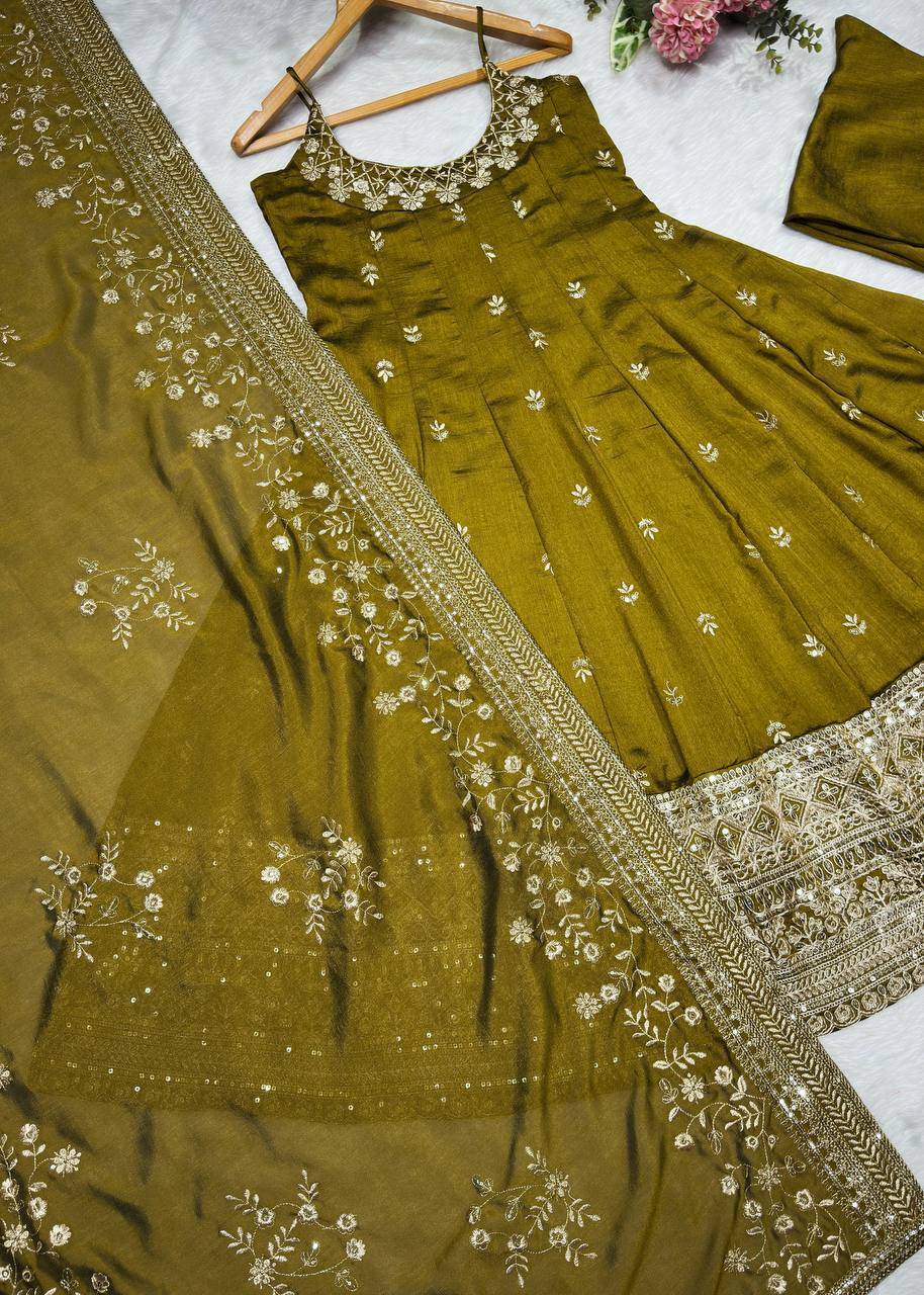 Mehendi Glamorous Silk Gown Set